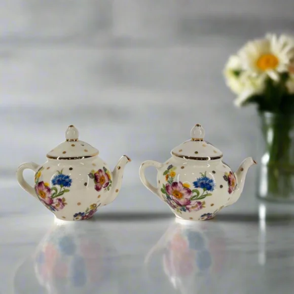 Mackenzie-Childs White Flower Market Teapot Salt & Pepper Set - Picture 1 of 8